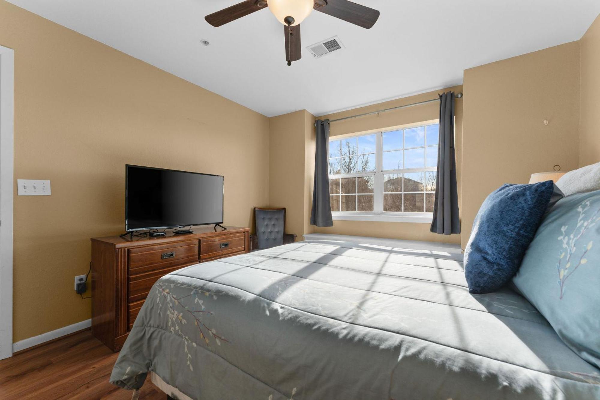 Cozy Top Floor 2Br Condo With View And Amenities!! Point Lookout Εξωτερικό φωτογραφία