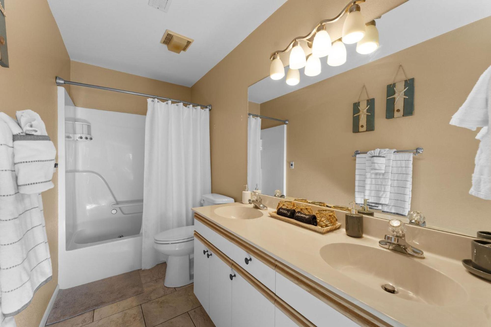 Cozy Top Floor 2Br Condo With View And Amenities!! Point Lookout Εξωτερικό φωτογραφία